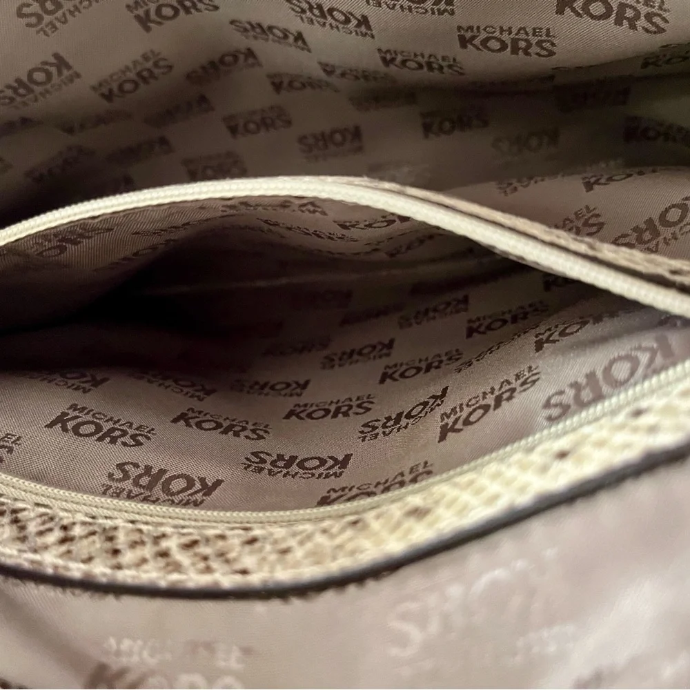 NEW condition Michael Kors Phyton Purse - Picture 16 of 16